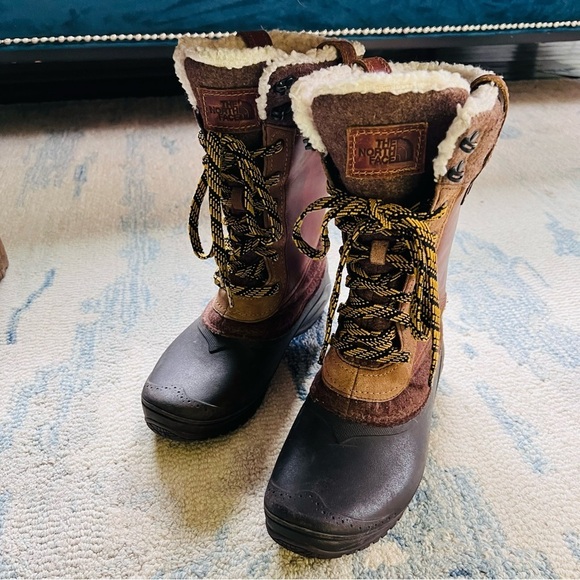 The North Face Shellista III Mid Snow Boots SIZE 8 EXCELLENT CONDITION - Picture 12 of 14